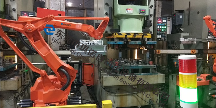 1584002141543246.jpg 關(guān)節(jié)機(jī)器人13 750 109k .jpg